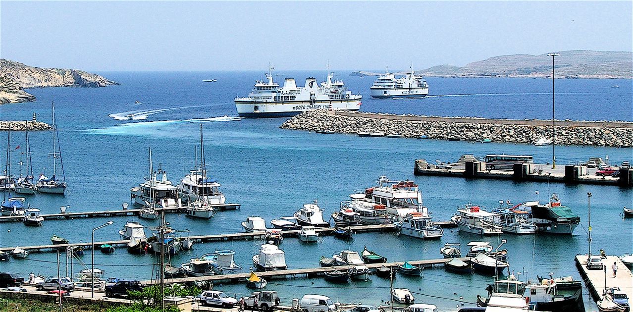 Faehre & Griechische Inseln