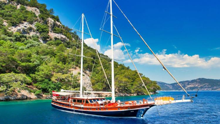 Bodrum Boat Trip with Lunch from Bodrum: Relaxing Lazy Day on the Aegean Coast