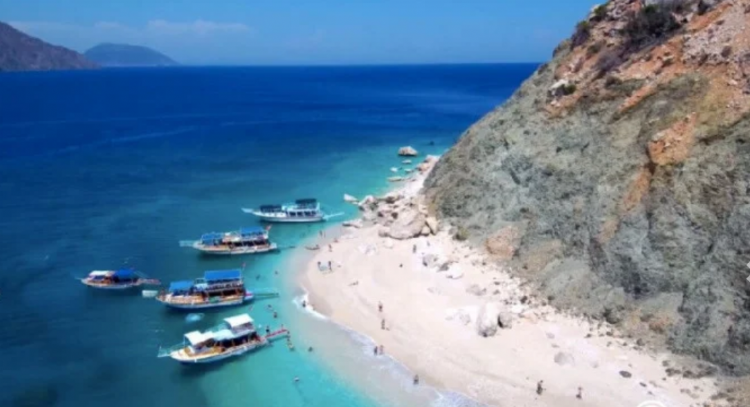 Antalya’dan Suluada Adası Tekne Turu